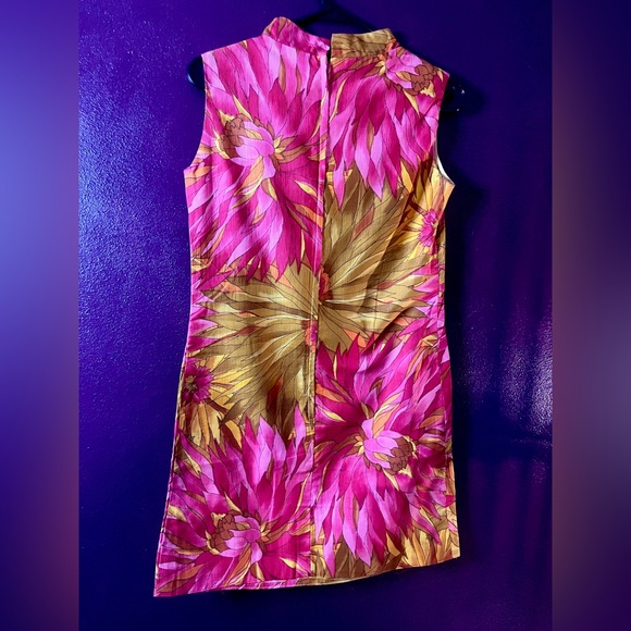 Vintage Psychedelic Chrysanthemum Shift Mini Dress - Picture 4 of 6